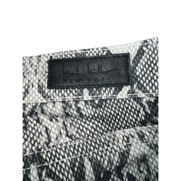 Nicole Miller of New York Snake Skin Design SOHO High Rise Skinny Pants Size 8 - Picture 4 of 9